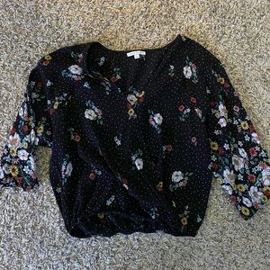 Crescent and willough black speckled flower top